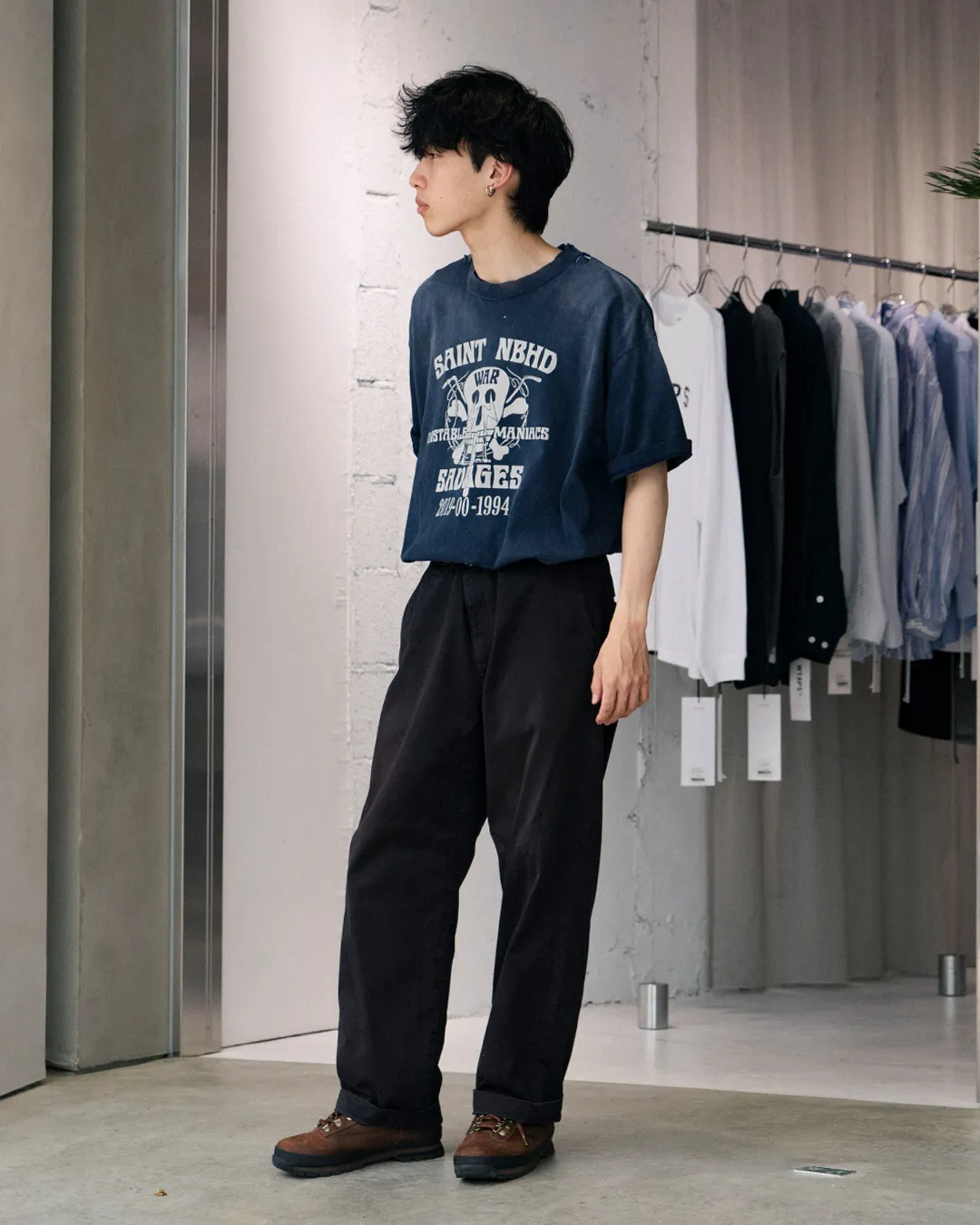 SAINT Mxxxxxx × NEIGHBORHOOD STHD . SS TEE SAINT NBHD/NVY NBHD Takizawa Shinsuke SAINT HOOD joint project Skeleton lightning destruction TEE Washed blue S-XL OE yarn tube weaving without side seam fabric Re-washed to make it distressed Cut and damaged treatment Ma Liu fading process Printing simulates natural distressed effect Correct version Customized joint main mark/wash mark/angel mark